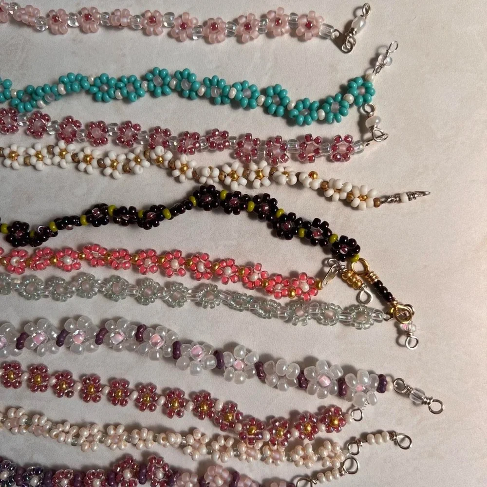 Colorful Flower Beaded Bracelet - Picture 6 of 8
